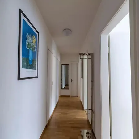 Bright 2-bedroom With Balconies In Central * Lausanne