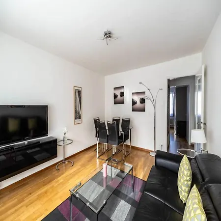 Appartement Bright 2-bedroom With Balconies In Central *
